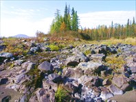 49 зелёный остров в каменных раскладах